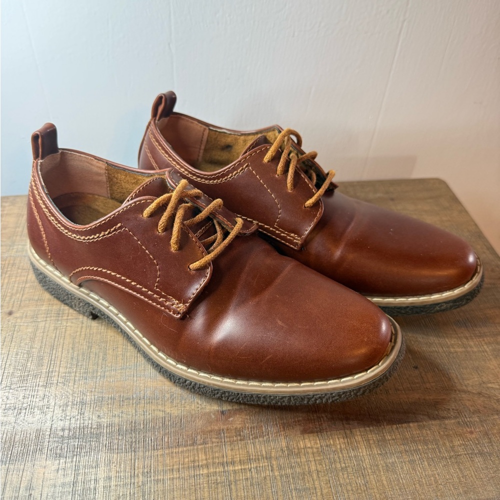 Deer Stags Size 2 Brown Kids Dress Shoes